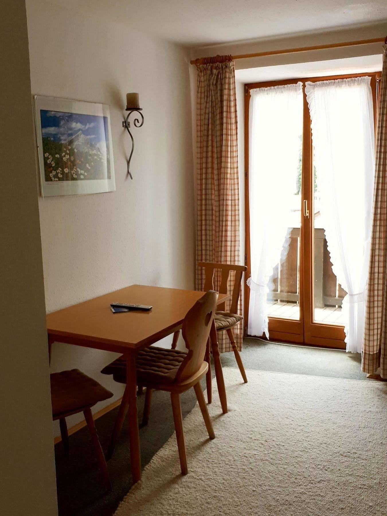 Gasthof Zum Rassen Garmisch-Partenkirchen Exterior photo